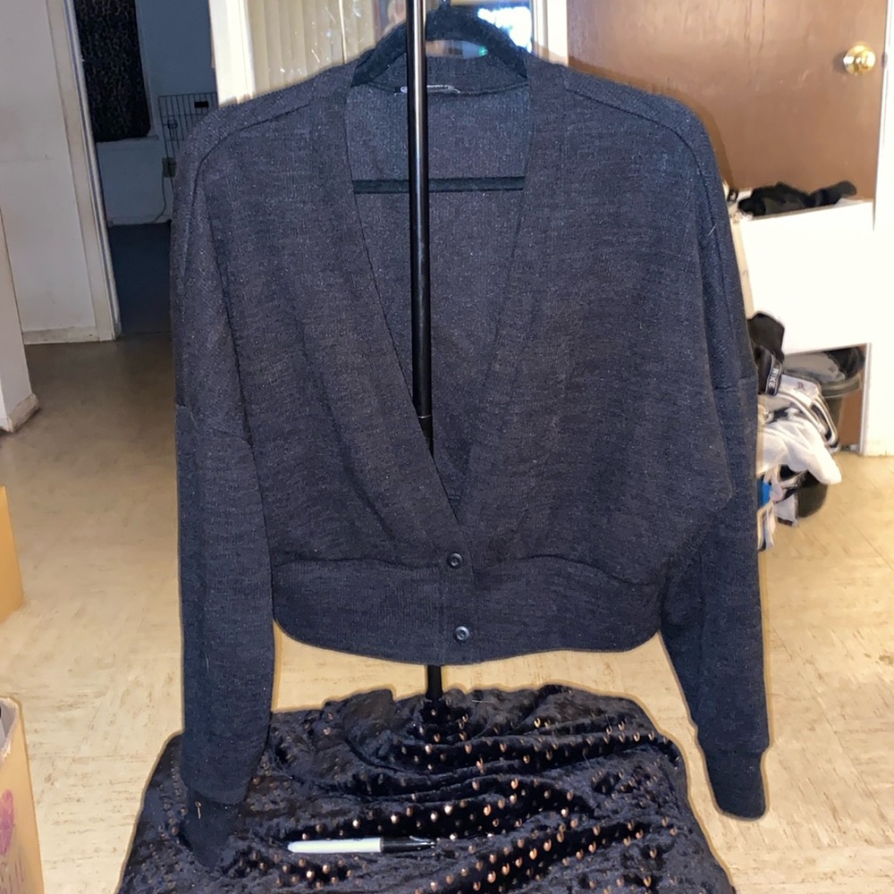 Women’s size XL Pretty Garden Chic cardigan, two buttons in the front black
